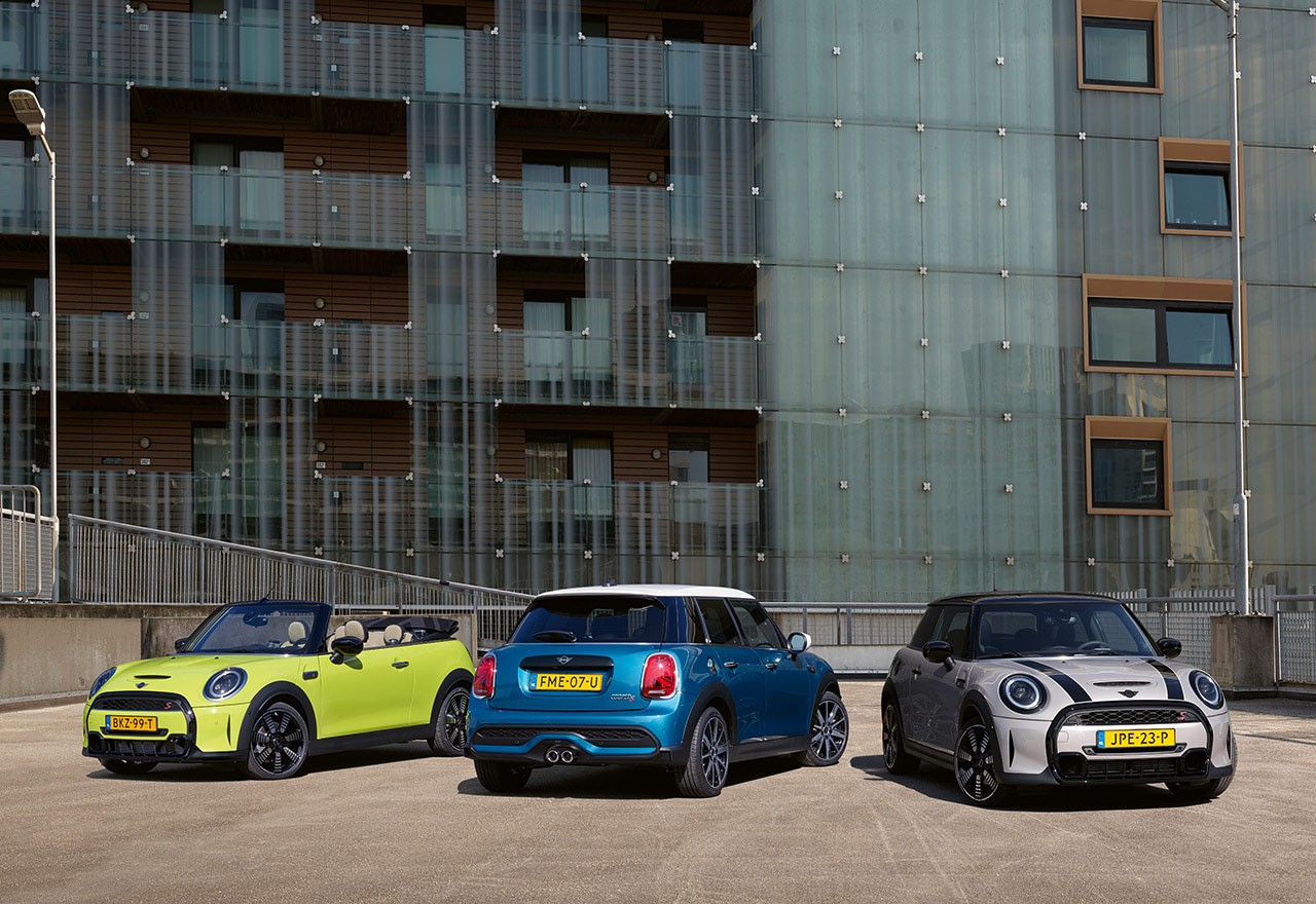 Key Visual - The New MINI 3 DOOR, 5 DOOR, Convertible. Key Visual - The New MINI 3 DOOR, 5 DOOR, Convertible.